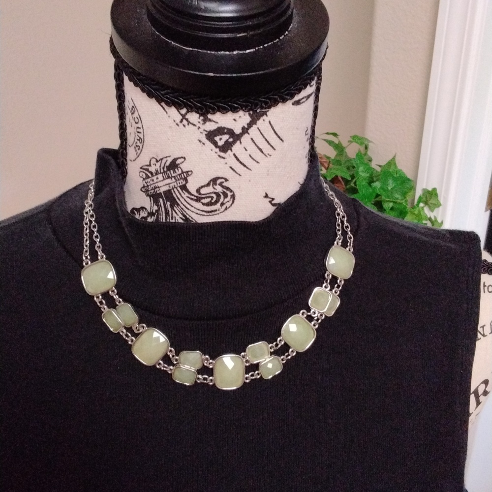 Jade color choker/necklace with matching earrings